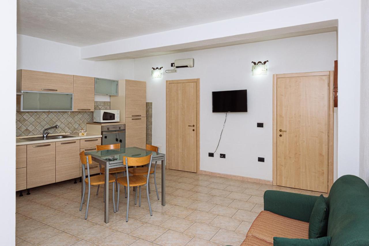 Casa Vacanze Maestrale - By Faendho Porto Torres Exterior foto